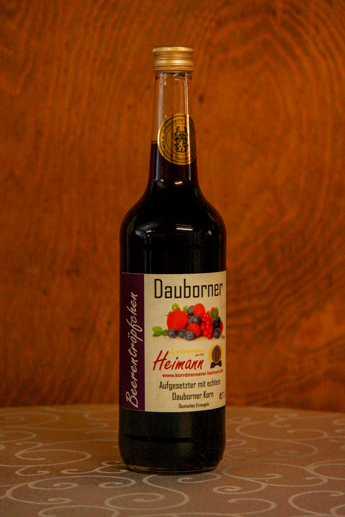 Dauborner Aufgesetzter mit Beerenfrüchten, Flasche, 24% vol.